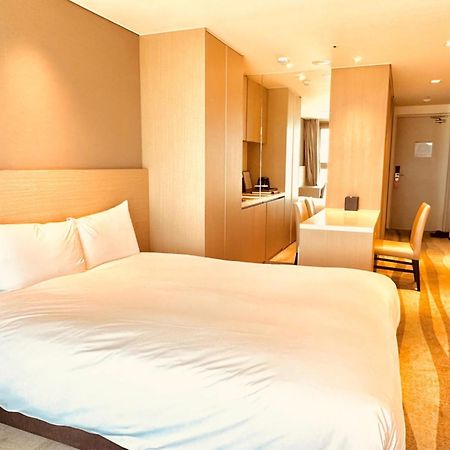 Saint Beach Hotel Чеджудо Экстерьер фото