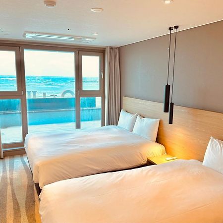 Saint Beach Hotel Чеджудо Экстерьер фото