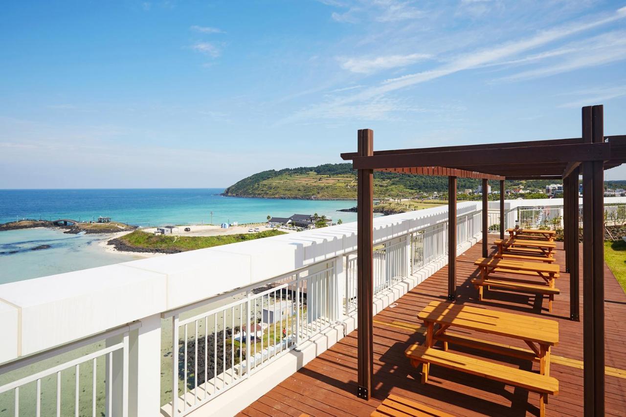 Saint Beach Hotel Чеджудо Экстерьер фото