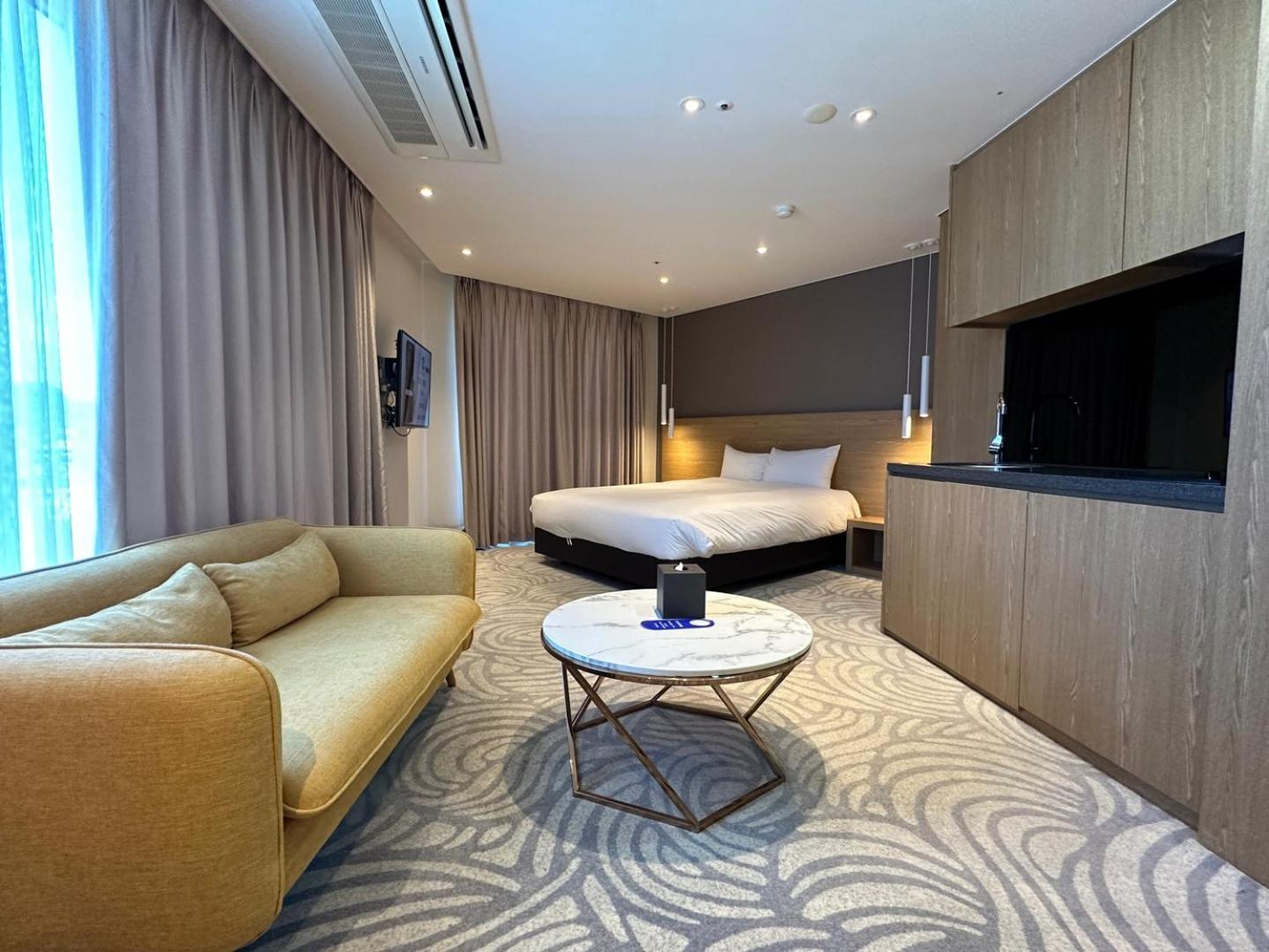 Saint Beach Hotel Чеджудо Экстерьер фото