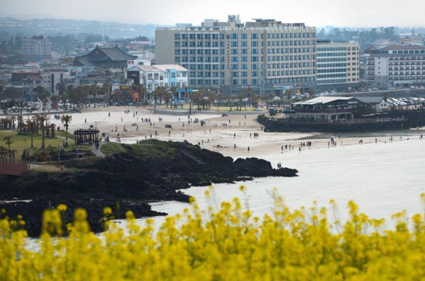 Saint Beach Hotel Чеджудо Экстерьер фото