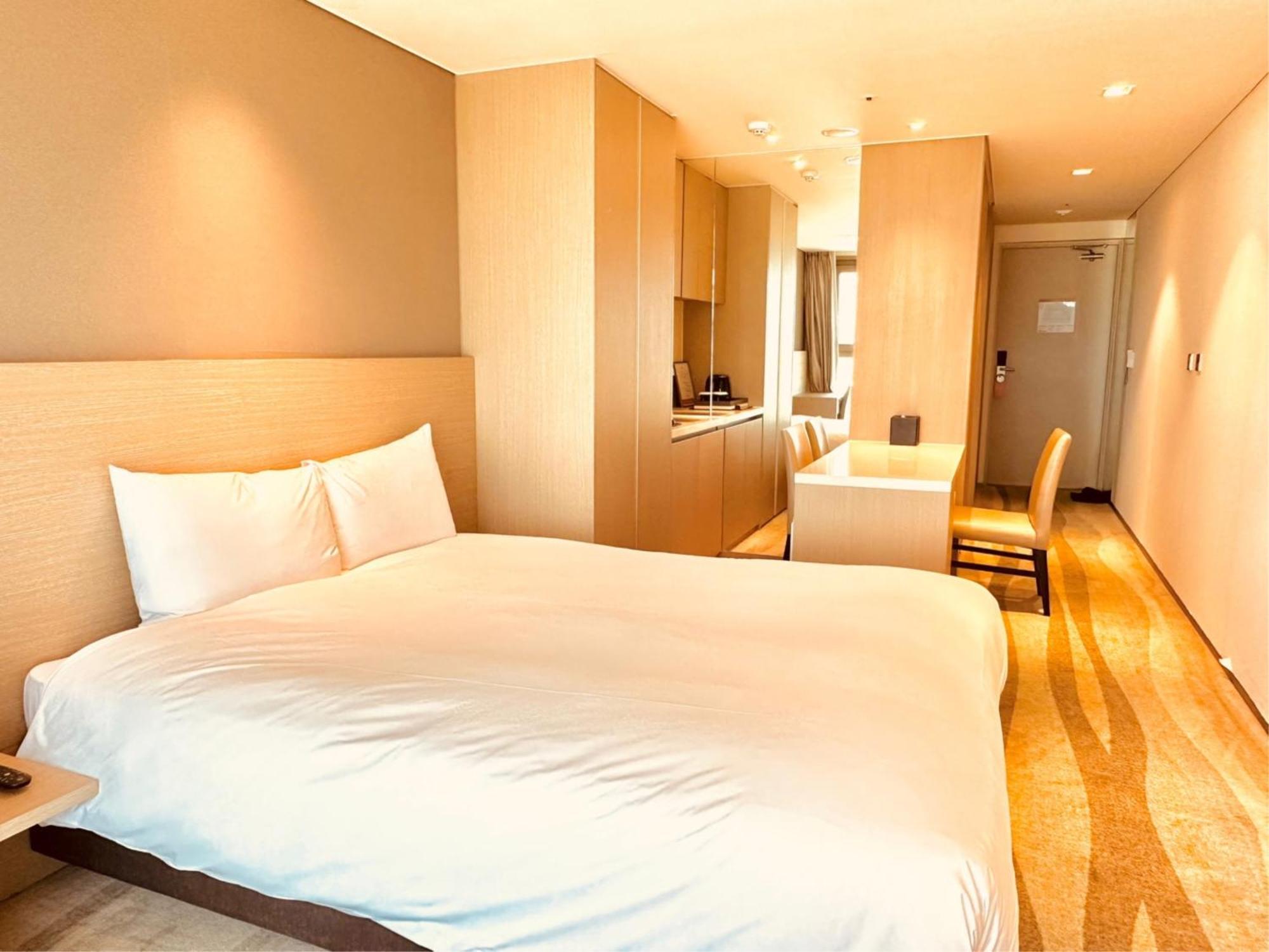 Saint Beach Hotel Чеджудо Экстерьер фото